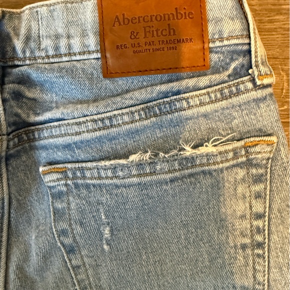 Abercrombie & Fitch Men's Denim Vintage Stretch 90s Straight Jeans - Picture 3 of 6